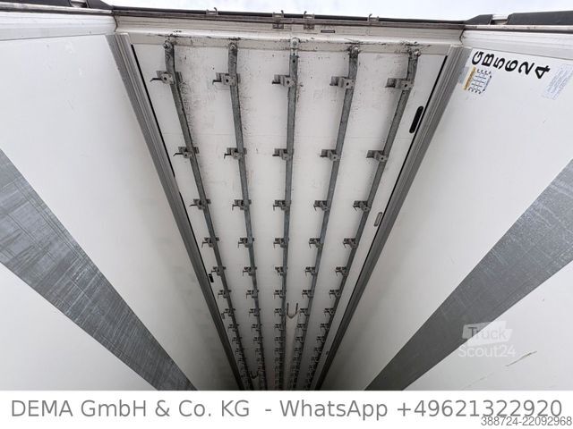 Hűtő félpótkocsi SCHMITZ CARGOBULL SCBS3B*5 Rohrbahnen*Fleischhang*Schmitz-Achsen*