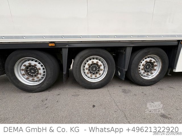 Hűtő félpótkocsi SCHMITZ CARGOBULL SCBS3B*5 Rohrbahnen*Fleischhang*Schmitz-Achsen*