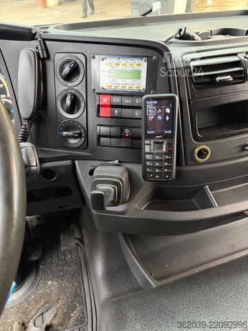 Odťahové vozidlo MERCEDES-BENZ Atego 1524 SCHIEBEPLATTO HUBBRILLE NEU!! FERNSTE
