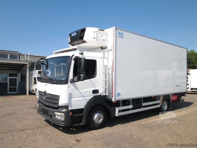 Hladilni tovornjak MERCEDES-BENZ Atego 1021*2xCarrier Kühlkoffer 5.72m*LBW*