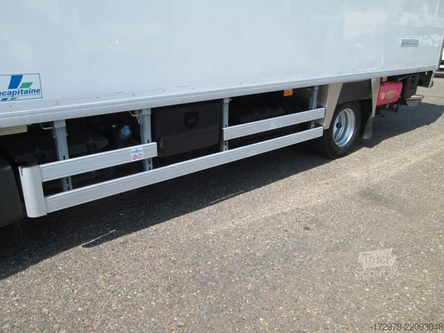 Hladilni tovornjak MERCEDES-BENZ Atego 1021*2xCarrier Kühlkoffer 5.72m*LBW*