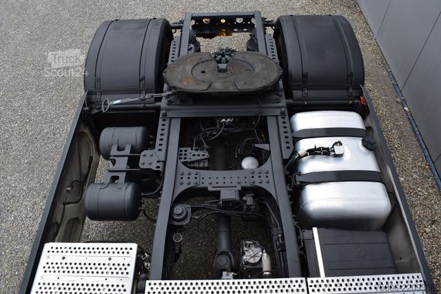 Štandardný ťahač MERCEDES-BENZ Actros 1843 LS 4x2 E6 Retarder