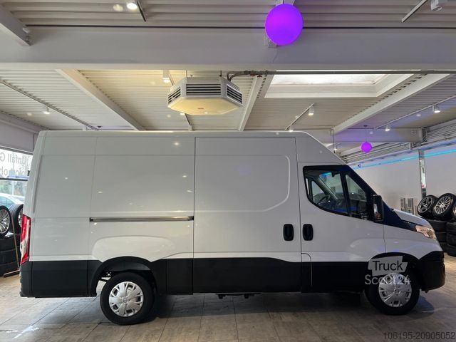 Fourgon surélevé IVECO Daily 35s15 3 Liter *AHK=3.500Kg*Garantie*1.Hand
