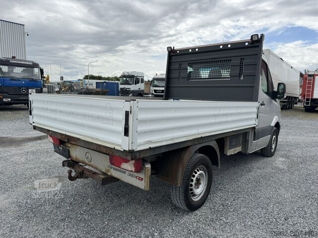 Fourgon pick-up Mercedes-Benz 310 D Sprinter 2,8m Pritsche 5 Gang AHK