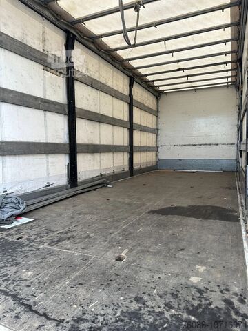 Resväska Mercedes-Benz Atego 1218 bakwagen met laadklep 2000kg!