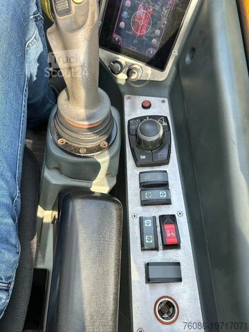 رافعة تلسكوبية دوارة Magni RTH 5.26!!ROTO!! FULL OPTIONS!!