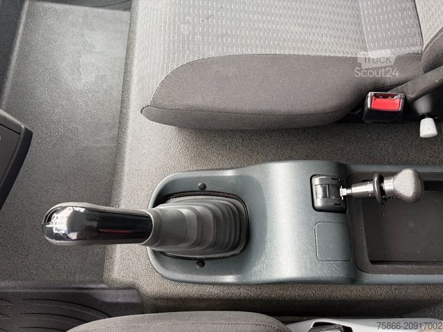 Samochód dostawczy z plandeką MAN 8.180 TGL BL Schiebeplane Klima 3 Sitzer