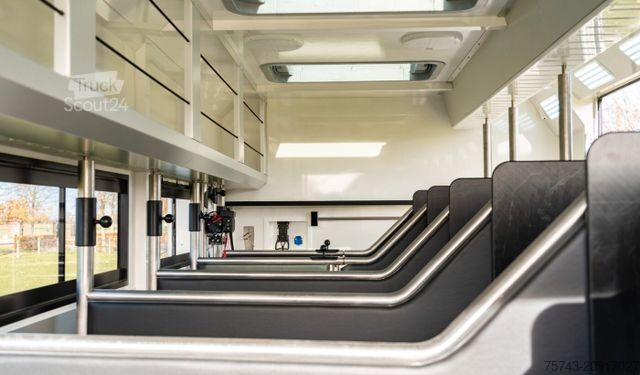 Kamion za prevoz stoke MERCEDES-BENZ ACTROS S  2640 AKX . POP-OUT 7 Pferde