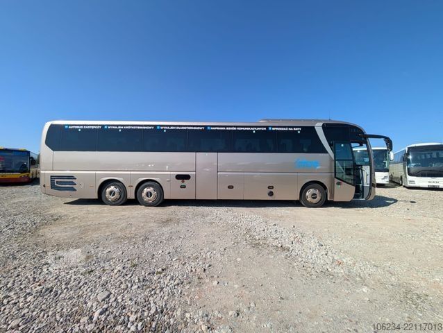 Diaľkový autobus MAN Lions Coach R08