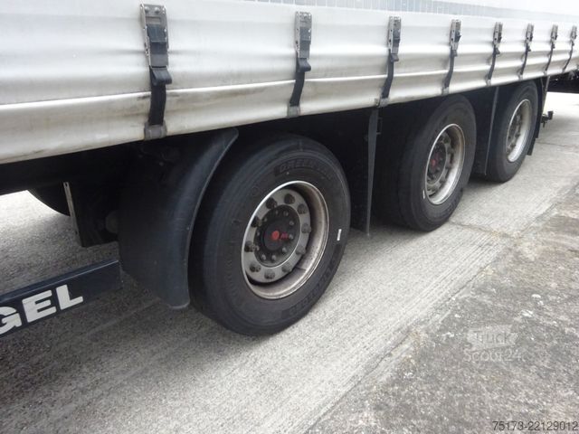 Otevřený návěs s plachtou KÖGEL Euro Trailer Mega Curtainslider