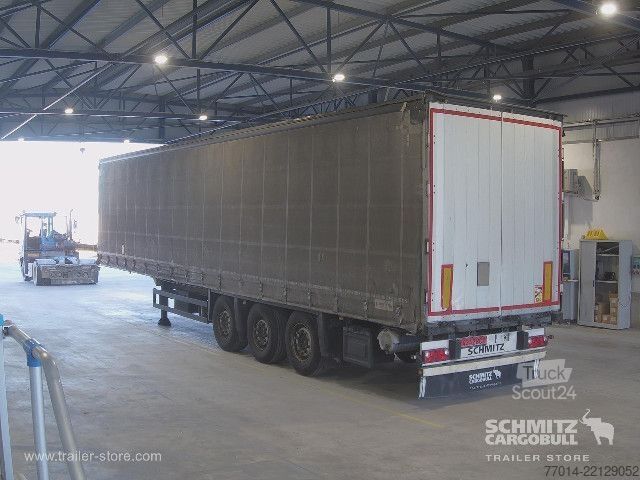 مقطورة نصفية مفتوحة مع قماش مشمع Schmitz Cargobull Curtainsider Coil