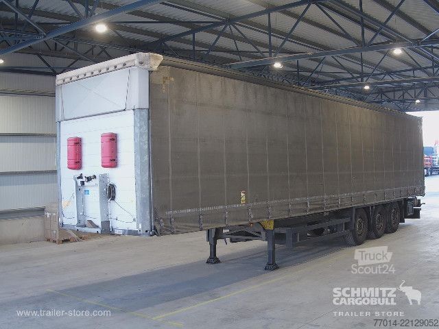 مقطورة نصفية مفتوحة مع قماش مشمع Schmitz Cargobull Curtainsider Coil