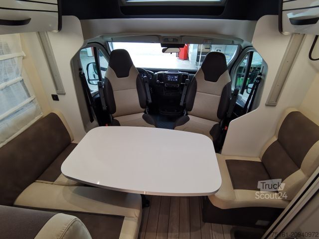 Autorulotă semi-integrată FORSTER T 699 EB /-2025-/ 140PS/ EINZELBETTEN & HUBBETT