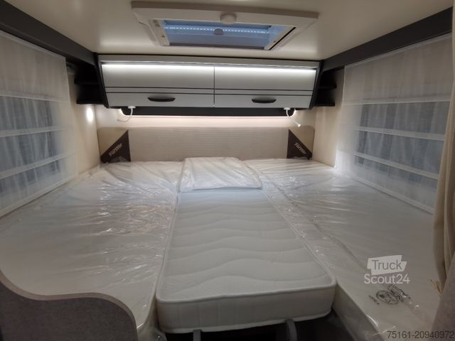 Autorulotă semi-integrată FORSTER T 699 EB /-2025-/ 140PS/ EINZELBETTEN & HUBBETT