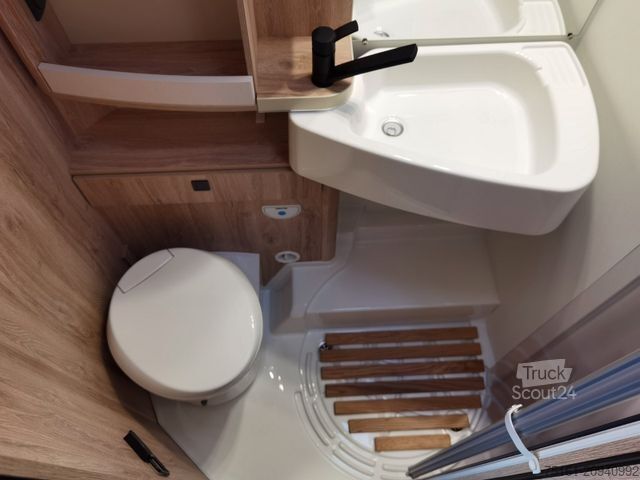 Yarı entegre karavan EURAMOBIL PROFILA T 695 EB / MODELL 2026 / EINZELBETTEN