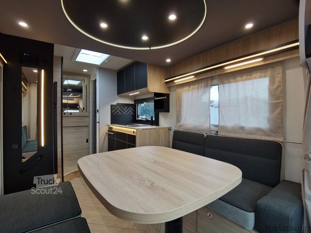 Halvintegreret autocamper CHAUSSON 640 TITANIUM / MODELL 2026 / 165PS / XXL-HUBBETT