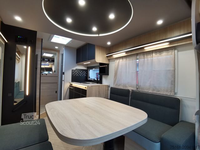 Halvintegreret autocamper CHAUSSON 640 TITANIUM / MODELL 2026 / 165PS / XXL-HUBBETT