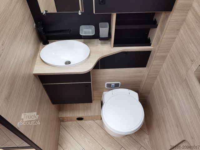 Halvintegreret autocamper CHAUSSON 640 TITANIUM / MODELL 2026 / 165PS / XXL-HUBBETT