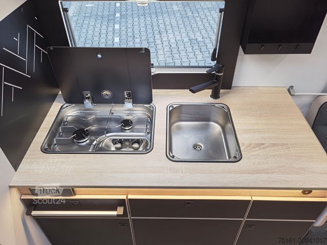 Halvintegreret autocamper CHAUSSON 640 TITANIUM / MODELL 2026 / 165PS / XXL-HUBBETT