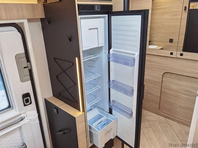 Halvintegreret autocamper CHAUSSON 640 TITANIUM / MODELL 2026 / 165PS / XXL-HUBBETT