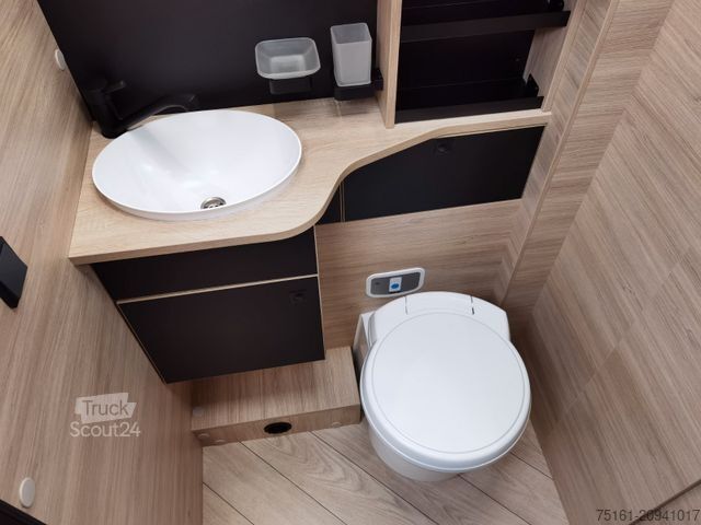 Halvintegreret autocamper CHAUSSON 640 TITANIUM / MODELL 2026 / 165PS / XXL-HUBBETT