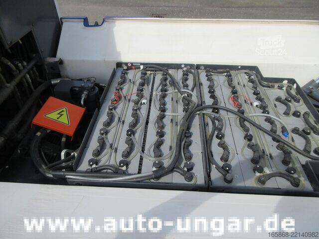 Macchina per la manutenzione del ghiaccio Dupon Zamboni Elektra 80V IceResurfacer