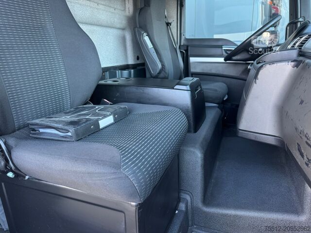  MAN TGL 12.180 / Euro 6 / Tail Lift / NL Truck