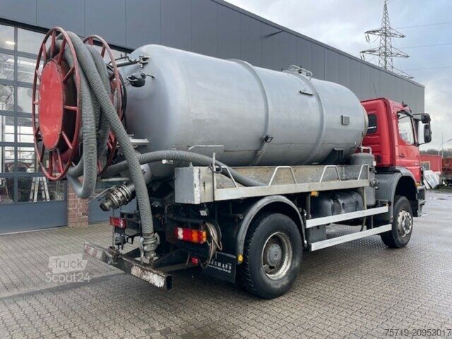 Vakuuminė cisterna sunkvežimis Mercedes-Benz 1828 4x4 Atego Saugwagen 11.000ltr.