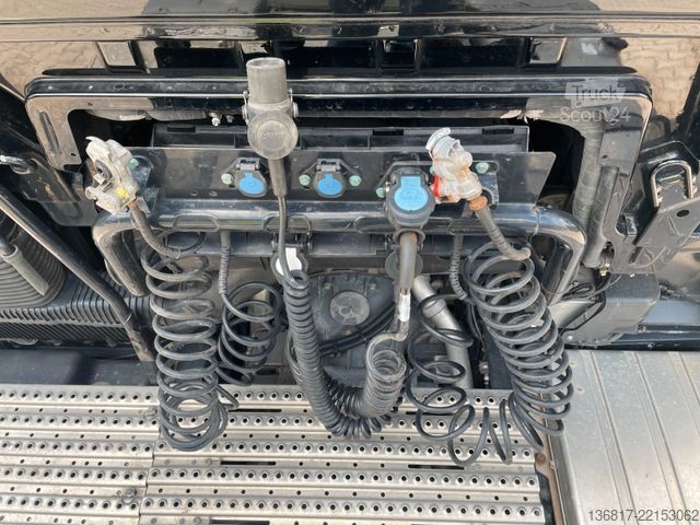 Standard nyergesvontató MAN TGX 18.500 4x2 BL Retarder Alufelgen Kipphydraul