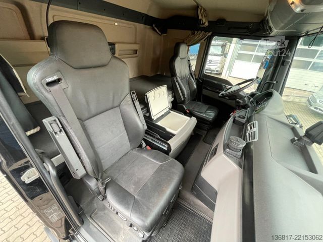 Standard nyergesvontató MAN TGX 18.500 4x2 BL Retarder Alufelgen Kipphydraul