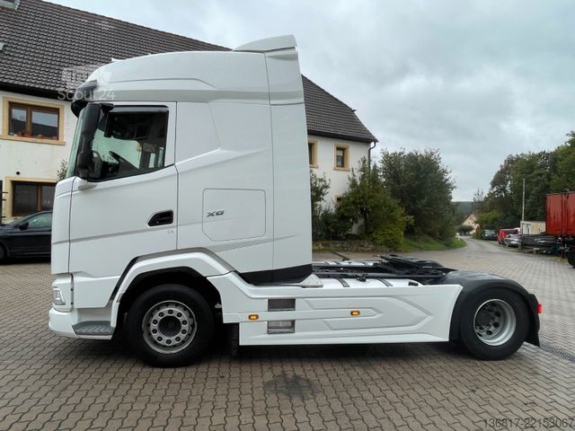 Vakio vetoauto DAF XG 530 BL Retarder Corner View 2x Tank