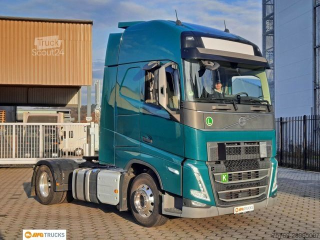 Standardni vlačilec VOLVO FH 500 XL 2 Kreis Hydr Neuer Tacho I-Park-Cool