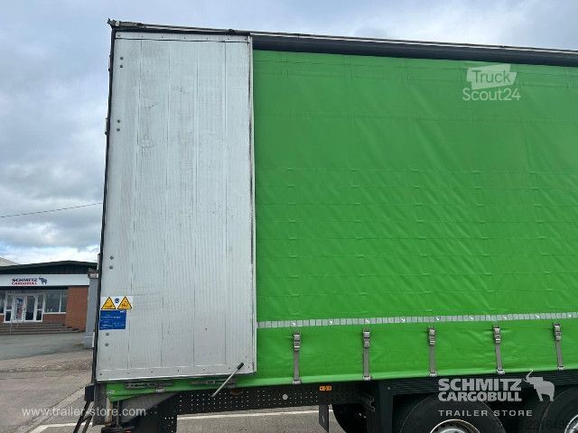 Open oplegger met zeil Schmitz Cargobull Curtainsider Standard UK