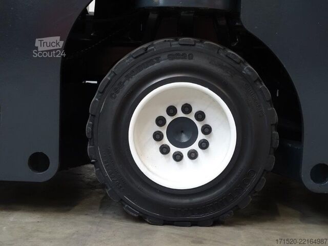 IVECO Nord-Ost Nutzfahrzeuge GmbH IVECO Nord-Ost Nutzfahrzeuge GmbH IVECO Nord-Ost Nutzfahrzeuge GmbH