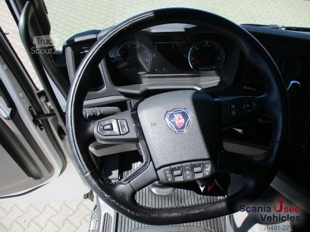Standardni tegljač Scania R 460 A4x2NA