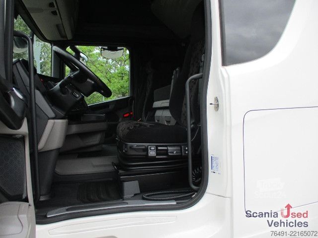Standardni tegljač Scania R 460 A4x2NA