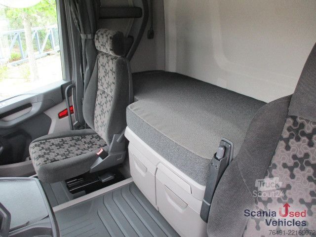 Standardni tegljač Scania R 460 A4x2NA