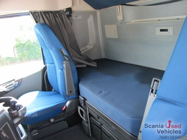 Cap tractor voluminos Volvo FH 460 Globetrotter XL / XLow / I-Park Cool