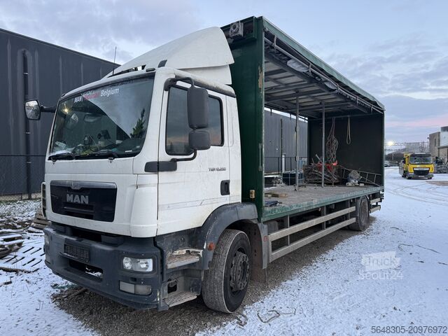 Dzērienu kravas automašīna MAN TGM