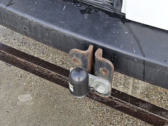 Karavan z visoko streho PEUGEOT E-EXPERT L3  PREMIUM 135/ 75