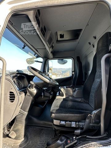 Vrachtwagen met bakwagen MERCEDES-BENZ 818 Atego