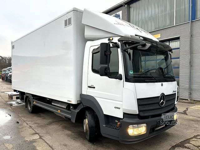 Fourgon tôlé MERCEDES-BENZ 818 Atego