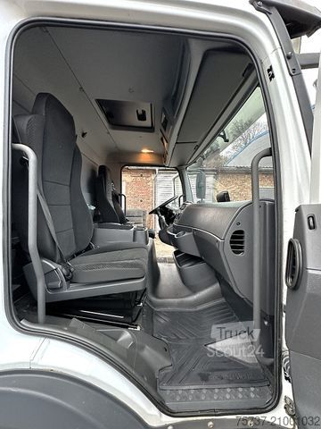 Fourgon tôlé MERCEDES-BENZ 818 Atego