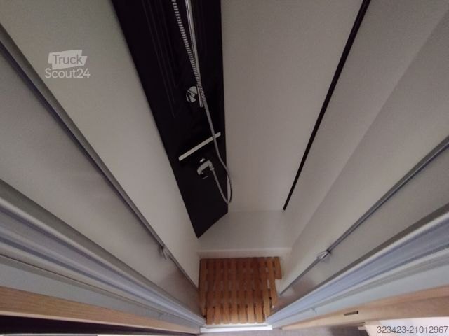 Camping-car intégral EURAMOBIL Integra Line 720 EF Solar/Mark./SAT+TV/Klima