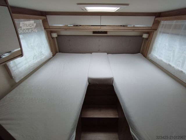 Camping-car intégral EURAMOBIL Integra Line 720 EF Solar/Mark./SAT+TV/Klima