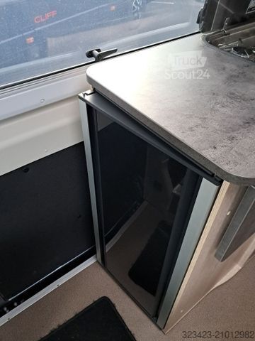 Camping-car PÖSSL Summit 640 Citroen 165 PS Mark./AHK/Navi/Solar