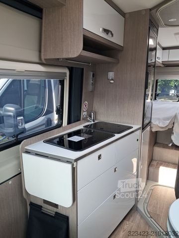 Camping-car PÖSSL Roadcruiser Citroen 165 PS Mark./AHK/Navi/Solar