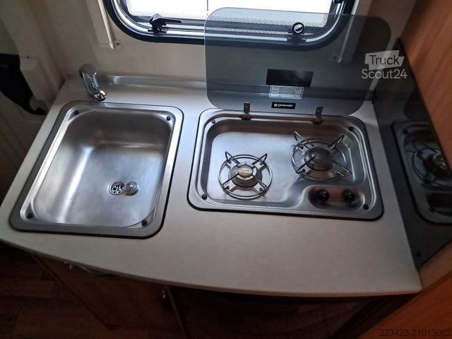 Half-integraal camper HYMER/ERIBA Compact 404 Markise,Fahrradträger