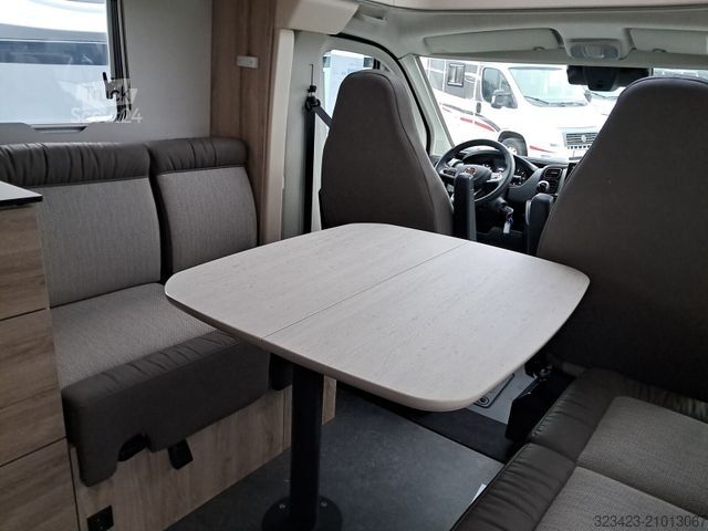 Camping-car semi-intégré EURAMOBIL Profila RS 720 QF Aktionsfahrzeug !!