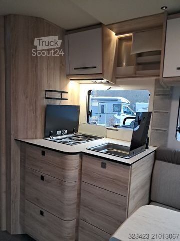 Camping-car semi-intégré EURAMOBIL Profila RS 720 QF Aktionsfahrzeug !!